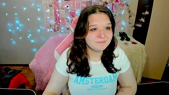 Kate_Acid Adlı Modelin Canlı Sohbet Odası