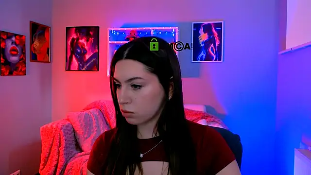 amalialowell élő chatszobája