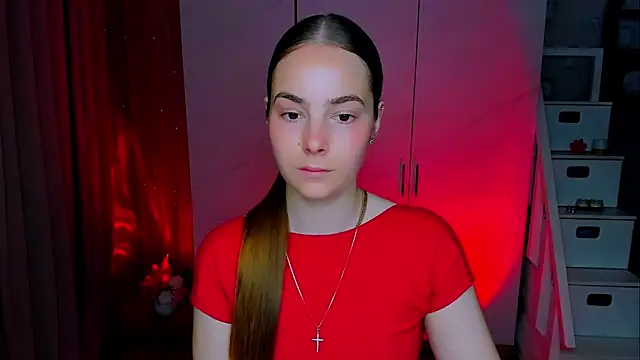 חדר צ'אט בשידור חי של Maddy_Wood_