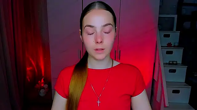 Maddy_Wood_ – Naživo chatovacia miestnosť