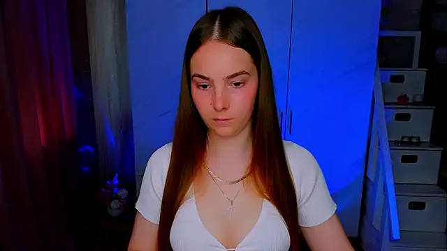 Maddy_Wood_ Adlı Modelin Canlı Sohbet Odası
