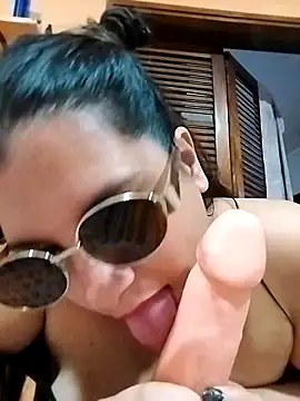 Lucia_queen Live Chatraum