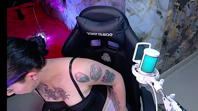nova_kitttyy Live Chatraum