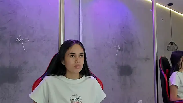 غرفة دردشة alice__susan المباشرة