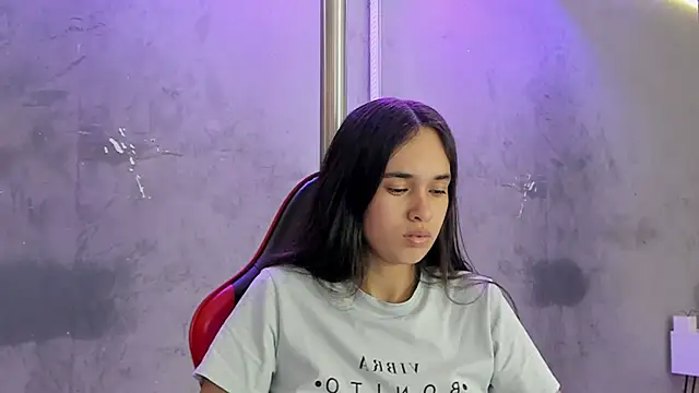 غرفة دردشة alice__susan المباشرة