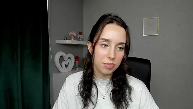 AdeleSolo чат на живо