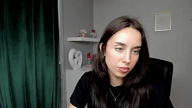 Živá chatovací místnost AdeleSolo