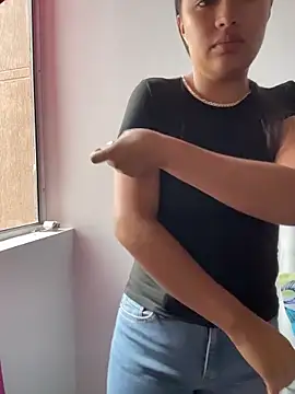 I_Samanthaa Adlı Modelin Canlı Sohbet Odası