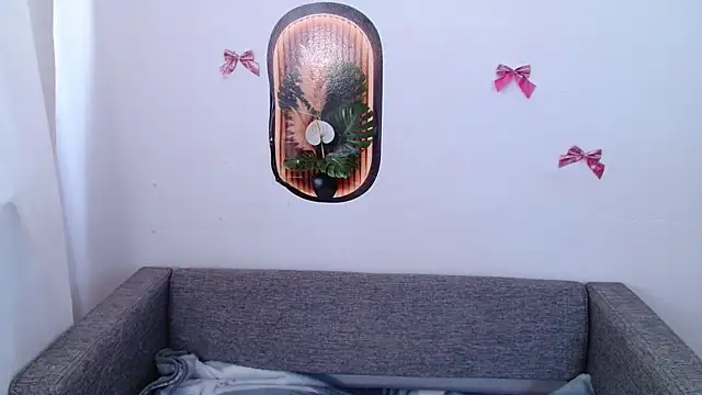 غرفة دردشة miay_here_ المباشرة