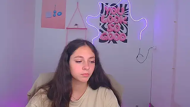 KissMeJulia Adlı Modelin Canlı Sohbet Odası