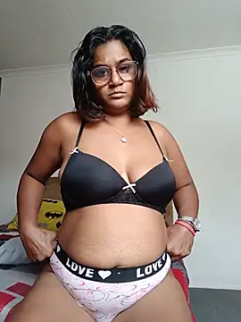indianstrawberrylips4u – live chatrum