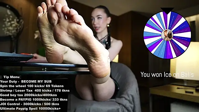 Živá chatovací místnost supreme_dominatrix