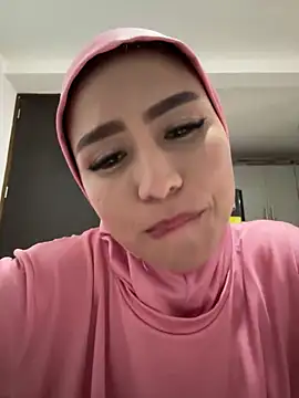 Darsha_Khemu – Naživo chatovacia miestnosť