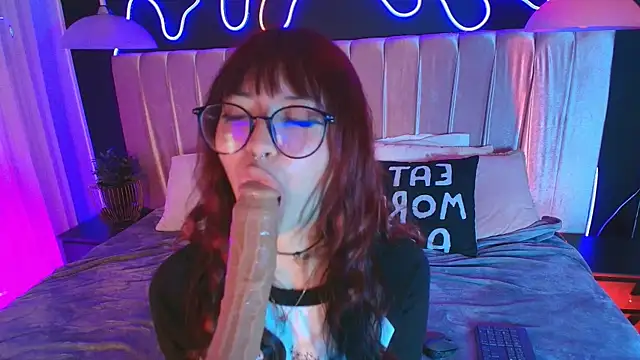 alixx_von_d's Live Chat Room