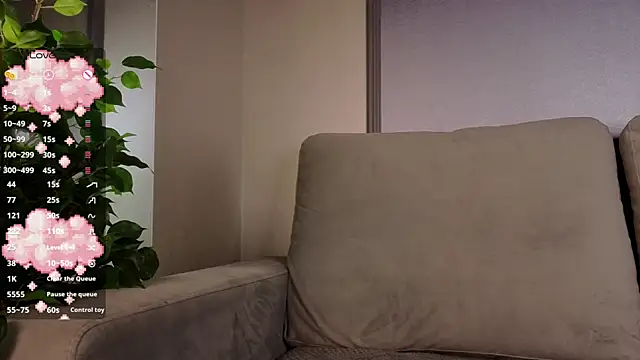 AaronTharrington's Live Chat Room