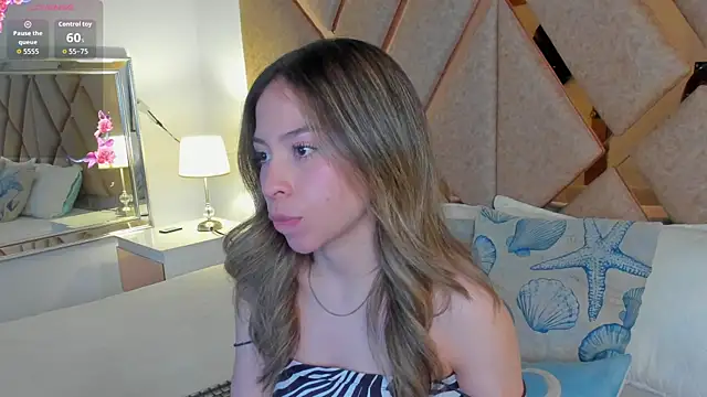 غرفة دردشة LuuluBerry المباشرة