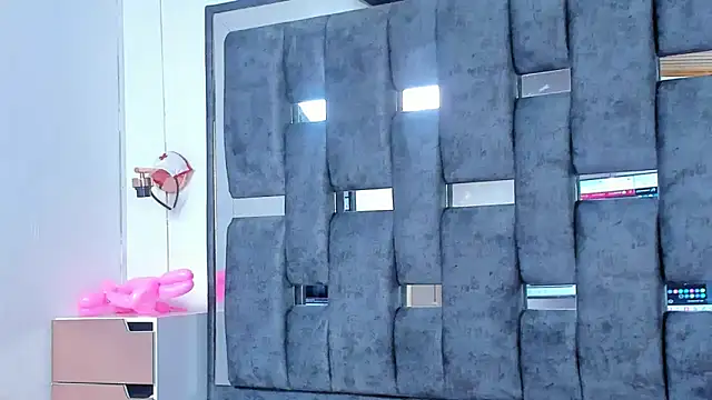 غرفة دردشة YUMEKO555 المباشرة