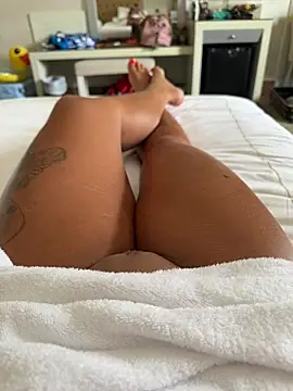Destinylovex's Live Chat Room