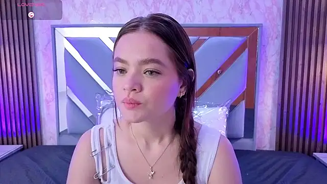 LittleeSara18 실시간 채팅방