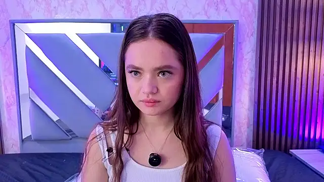 LittleeSara18 Live Chatraum