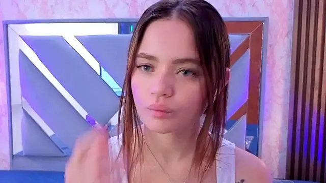 Chat soba uživo modela LittleeSara18