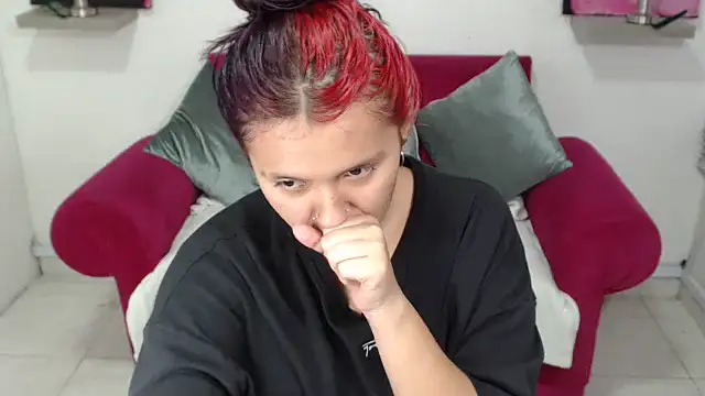 Živá chatovací místnost sandyfuckass