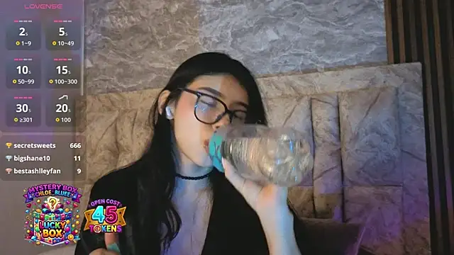 Chatroom en direct de chloe_bluee_