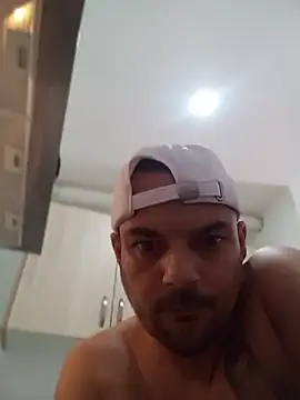 חדר צ'אט בשידור חי של morenitoymorena