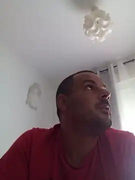 morenitoymorena Adlı Modelin Canlı Sohbet Odası