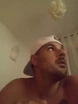 חדר צ'אט בשידור חי של morenitoymorena