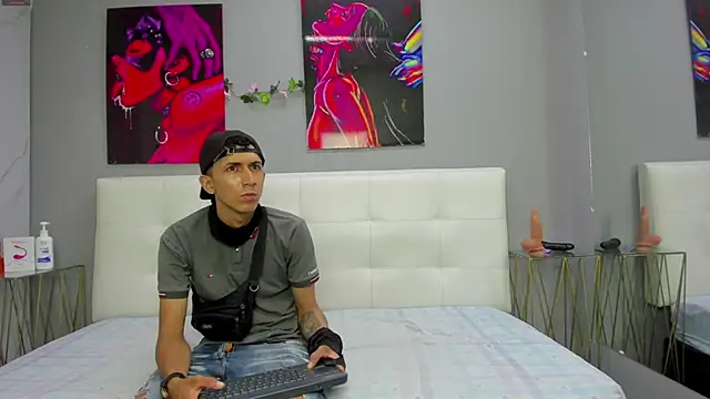 ahsly78Bryan élő chatszobája