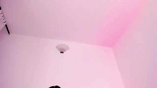 MiaFoox__'s Live Chat Room