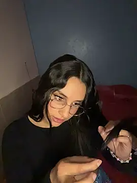 חדר צ'אט בשידור חי של Paulha__miller