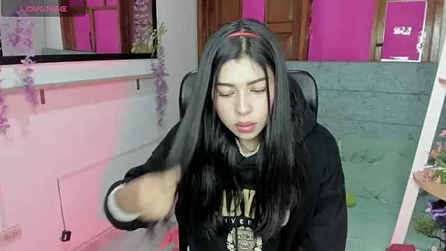 Aysha_winxs Adlı Modelin Canlı Sohbet Odası