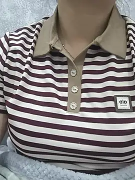 MayEva_ly Adlı Modelin Canlı Sohbet Odası