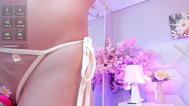غرفة دردشة Bianca_Monroe_ المباشرة