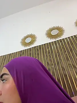 غرفة دردشة Malika_Noor المباشرة