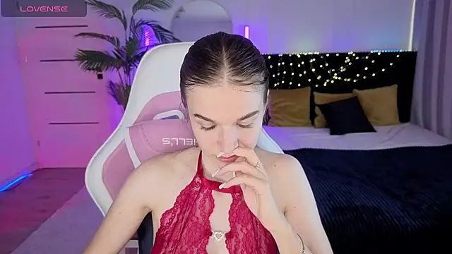 Ann_Wood Adlı Modelin Canlı Sohbet Odası