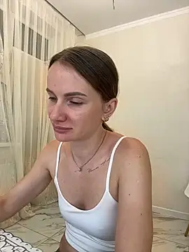 AinyrVixxen Adlı Modelin Canlı Sohbet Odası