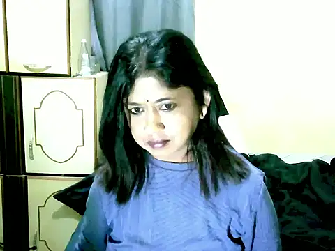 IndianPleasures21 Live Chatraum
