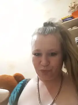 Chat soba uživo modela KiraStanton