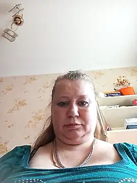 Sala de chat ao vivo de KiraStanton