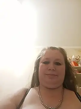 Chat soba uživo modela KiraStanton