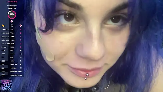 Emmibrilsonn Live chat-huone
