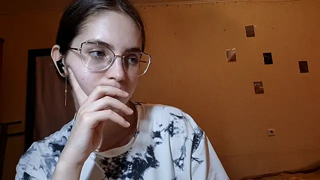 Živá chatovací místnost Katelemon