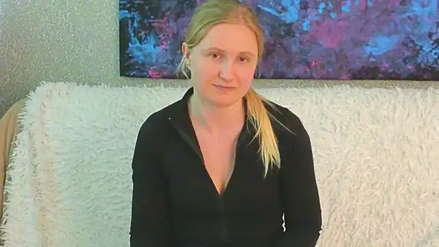Lanavi_Smile's Live Chat Room