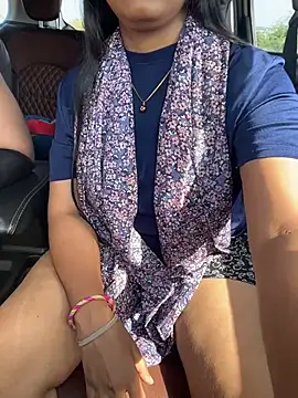 Queenlipx 실시간 채팅방