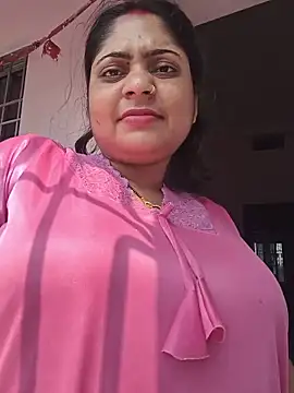 Aanushaka's Live Chat Room