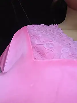 Chat soba uživo modela Aanushaka