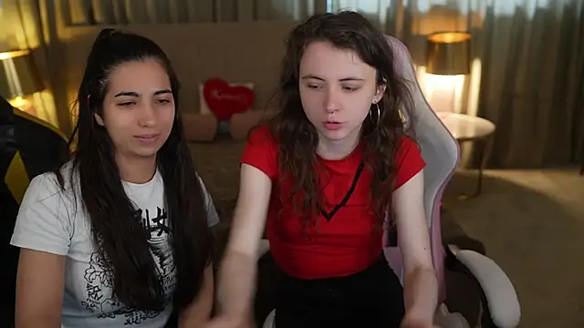 חדר צ'אט בשידור חי של Anetta_kiss